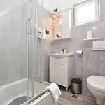 Zorana Apartamento