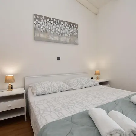 Apartamento Zorana Rogoznica (Sibenik-Knin)