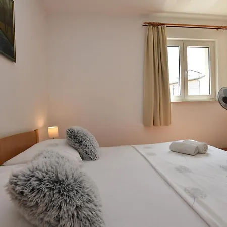 Apartamento Zorana Rogoznica (Sibenik-Knin)
