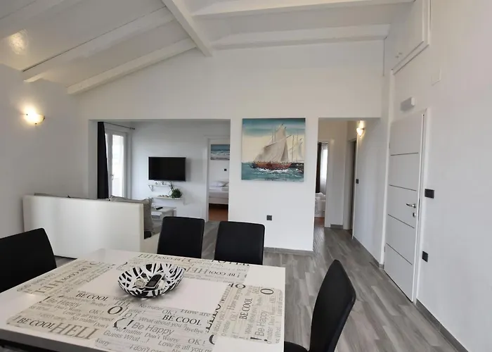 Zorana Daire Rogoznica (Sibenik-Knin)