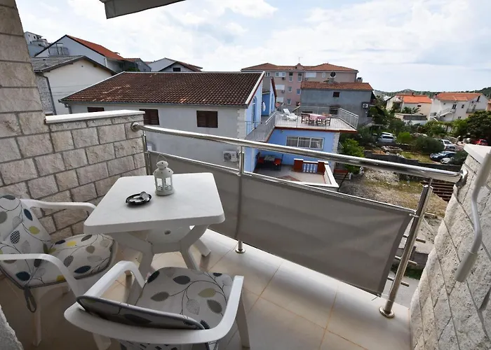 Zorana * Rogoznica (Sibenik-Knin)